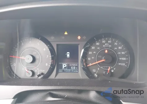 2017 Toyota Sienna Le 7 Passenger z USA, uszkodzony, nr VIN 5TDJZ3DC8HS184113